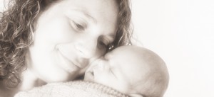 une mère et son bébé